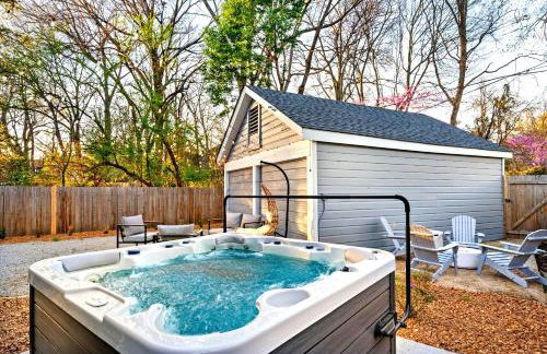 Hot Tub & Pool Table Mins to Beale Renovated - Foto 2