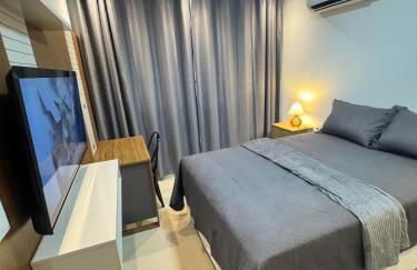 AP completo próx ao Shopping com piscina, garagem e ar - Foto 1