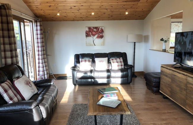 Kingfisher Lodge With Hot Tub Near Cupar, Fife - Foto 9