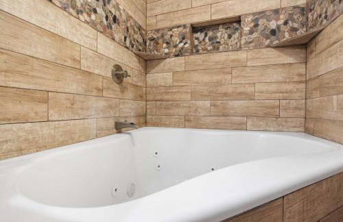 Cozy Timbers - Charming Condo for 6 with Resort-style Amenities - Foto 25