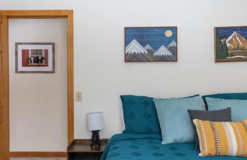 Smuggler's Notch Mountain House with hot tub & river - Foto 36