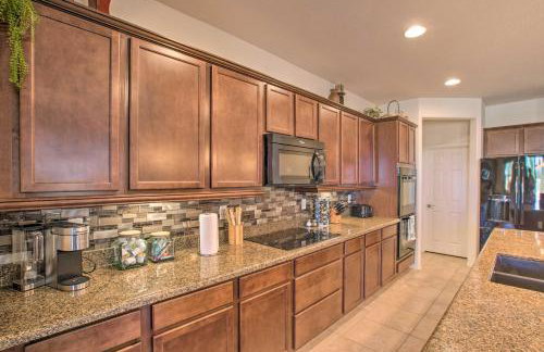 Pool and Covered Patio Family Gem in San Tan Valley - Foto 11