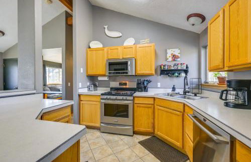 Yard Space with Fire Pit Kenai Getaway! - Foto 9