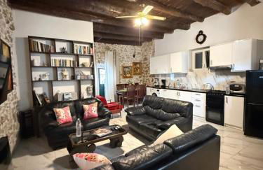 Art House Pagoi 3min from St George Beach - Photo 14