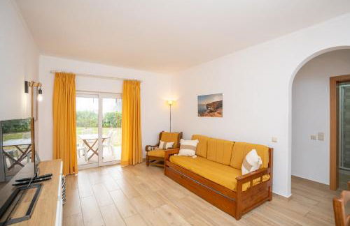 Renovated Algarve Apartments with Pool - Foto 18