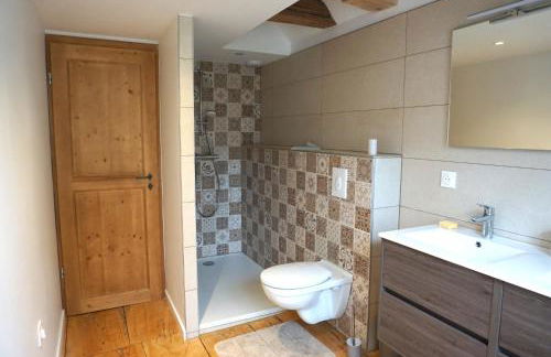 Gîte Les Hirondelles - Spacieux et Typique Alsacien - Commerces à Proximité - Proche Sélestat - Foto 21