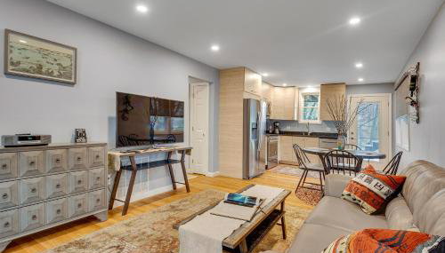 2BR DOG-Friendly Apt in 2-Fam Home - Comfy Retreat - Foto 1