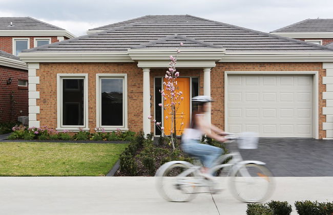 Mansi on Raymond - Photo 54