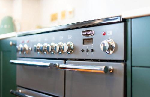 Gorgeous 3 Bedroom, 225 year old cottage - Foto 48