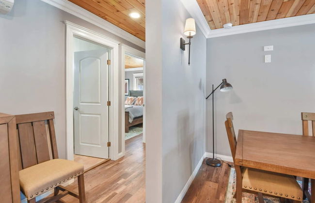 Alpine Chalet Nature Lovers Rejoice! Chic 4 BDR - Photo 3