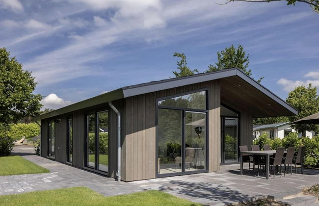 Apartment in Eindhoven Near City Center - Photo 1