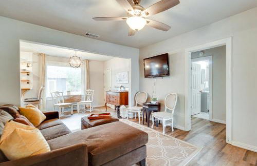 Pet-Friendly North Texas Home with Spacious Yard! - Photo 4