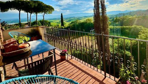 Two Bedroom Apartment with Breathtaking Views Large Balcony in a Cool Umbrian Village - Foto 1