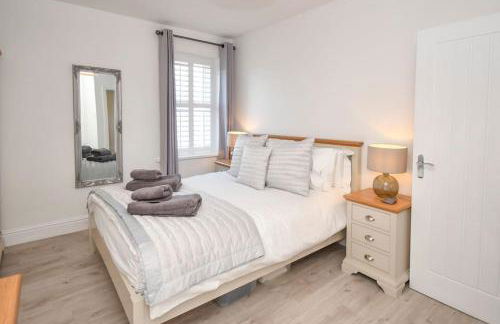 Dexters Den - Sea views, yards from Beach - Foto 20