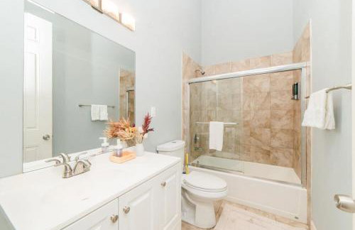 Modern Chic Suite - Amazing Location - GroupStay - Foto 20