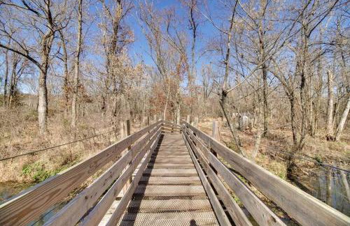 Cozy Studio Retreat with Scenic 5-Acre Views, Near City Lake & Cherokee Casino in Gentry, Arkansas - Foto 20