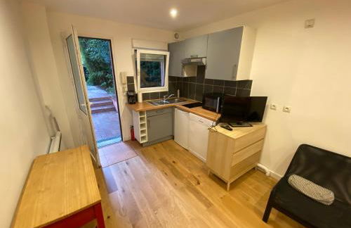 Paris Eiffel Tower et Disney apartments, parkings gratuits et sécurisés, 10 minutes métro to Paris - Foto 19