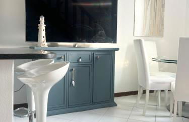 Attico vista mare con parcheggio privato - Foto 9