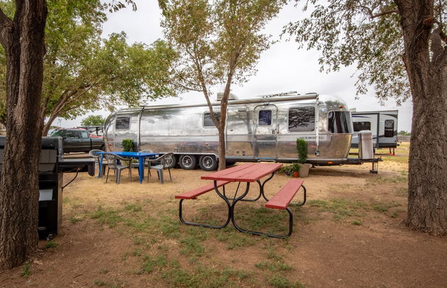 The Big Texan - Cabins & Wagons - Foto 49
