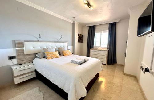 Moderno apartamento con preciosas vistas al mar en urbanización con piscina - Rio Real 11 2G - Foto 27