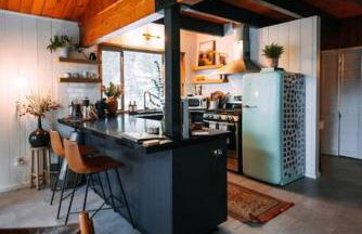 Lightfoot Cabin Mid-Century Perfect Romantic Getaway Hot Tub Sauna - Foto 31