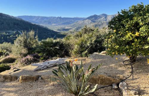 Private Hilltop Villa with Sea and Mountain Views - Foto 15