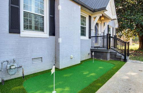 Pool, Patio and Putting Green Manchester Getaway - Foto 27