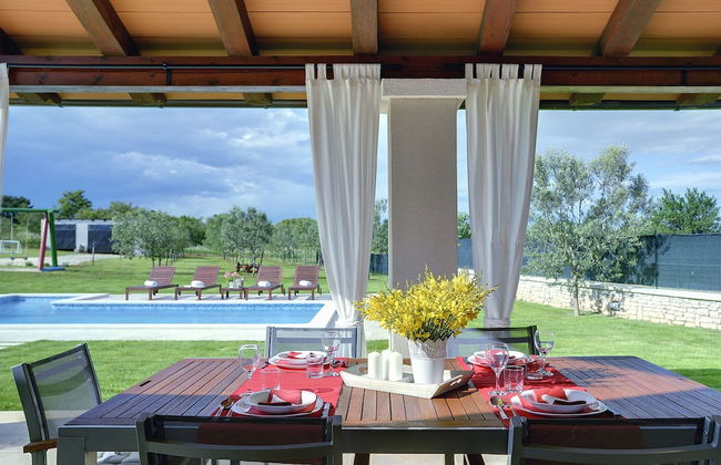 Modern Holiday Home With Pool in Marcana - Foto 13