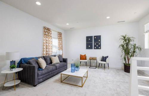 Near Coachella and Stagecoach Palm Springs , PGA resort Villa ,Golf, community pool, gym - Photo 28