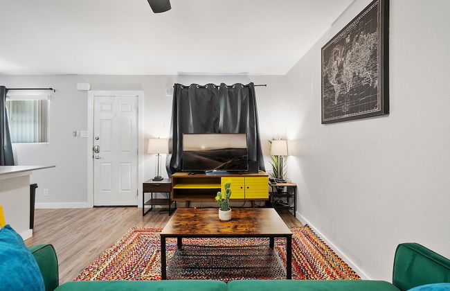 Stylish 1BR Near UT Highland Evonify - Foto 24