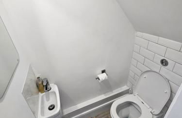 3BR, 6 min to central station, full kitchen - Foto 15