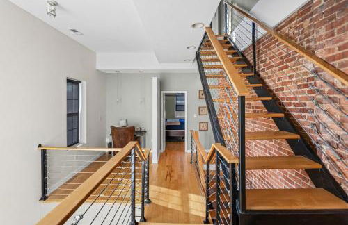 Chic Canton Home 3BR Rooftop Views - Photo 20