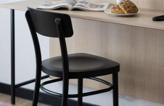 Bright Apartments with Air Conditioning, close to the Metro Station and PGE National by Noclegi Renters - Foto 27