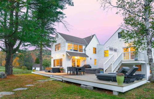 The Villa - Industrial Farmhouse with Hot Tub - Photo 5