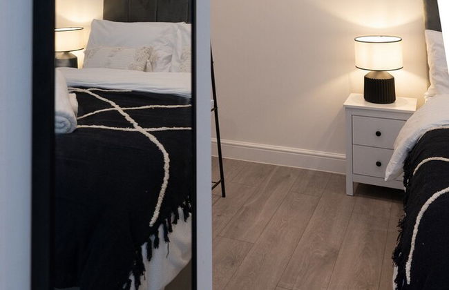 Woodside Park 3 Bedroom Apt with Parking - Foto 39