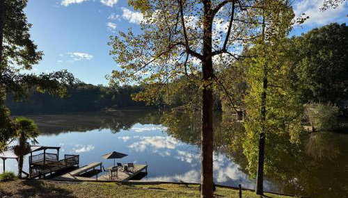 Charming Romantic Lakefront Cottage or Guest Room Depending on Availability Near Golf - Foto 3