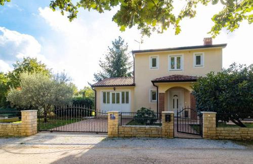 Apartment Lara with pool - Foto 17