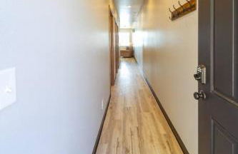 Beautiful Triplex Unit With Spectacular Lake View! - Foto 8