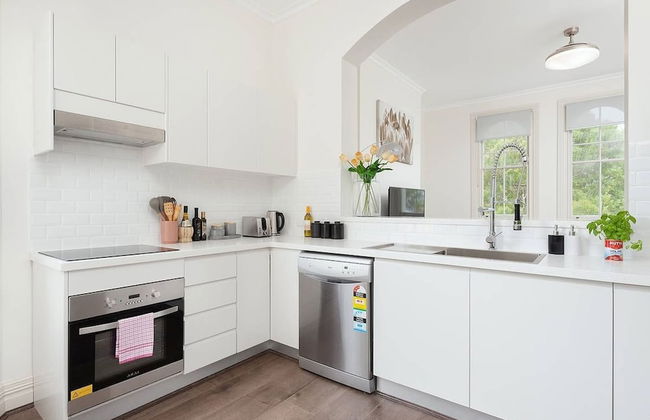 Stunning Sydney Home 4 - Photo 8