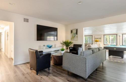 Spacious Disneyland 5 Bedroom 4 Bath House with Game Room - Foto 9