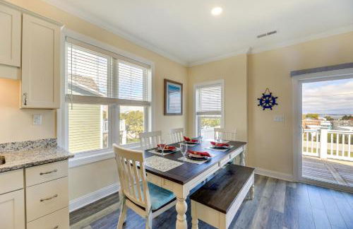 Emerald Isle Getaway with Decks and Beach Views! - Foto 7