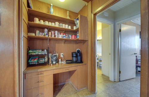 Rustic and Western House on Lake - Swim and Fish! - Foto 8