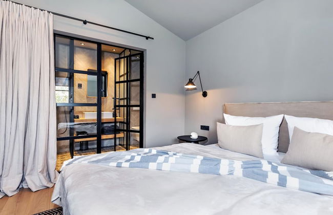 Villa Renata With Sauna Private Pool Jacuzzi - Photo 22