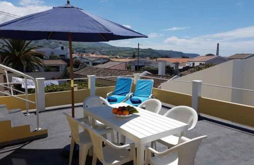 Gloria's House - Photo 1