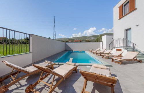 Villa Modea with Heated Pool - Foto 8