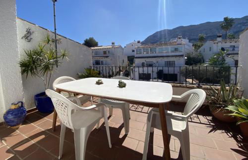 Townhouse in Las Rotas - Foto 17