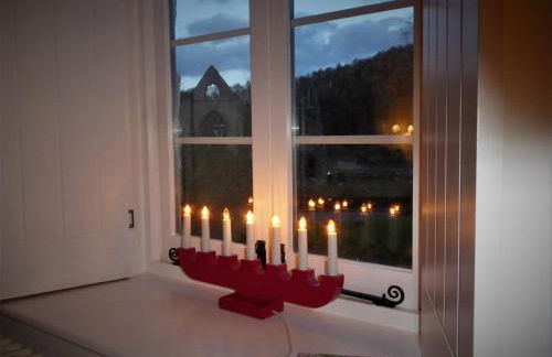 Tintern Abbey Cottage-amazing Abbey view, EV,5star - Foto 50