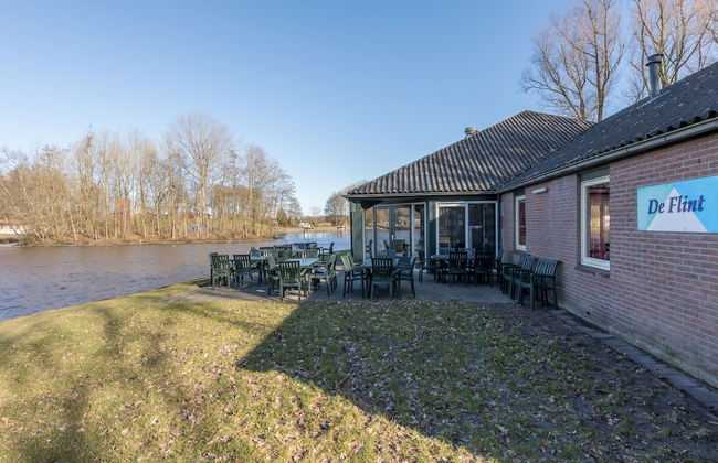 Well Furnished Home for Groups with Dishwasher near Water - Foto 1