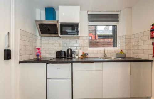 Five Seasons Liverpool City - Modern Studios near Anfield - Foto 31