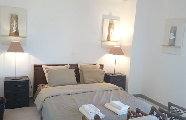 Messinian Blue SeaSide Villa - Photo 3